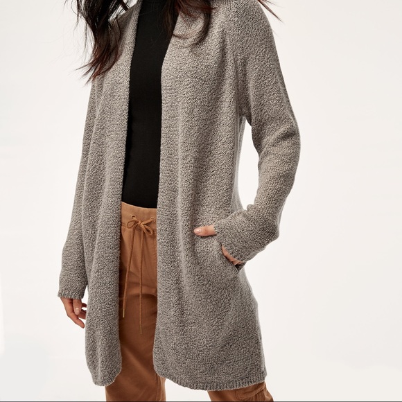 Aritzia - Community Vetus Sweater - Picture 1 of 4